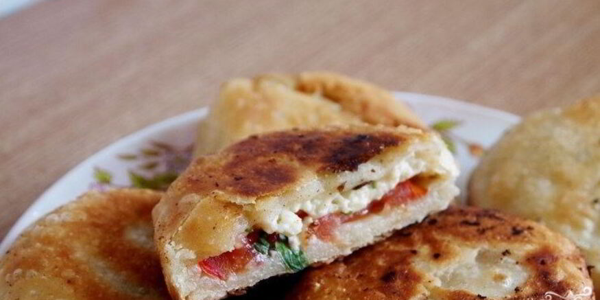 Рецепт пирожков с брынзой и зеленью