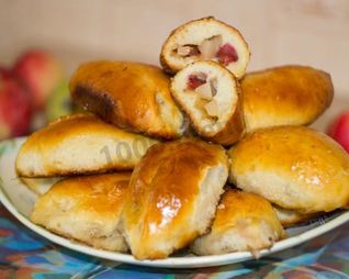 Пирожки с фруктами в духовке