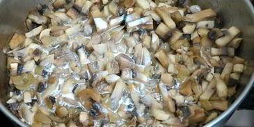 пирожки с грибами и рисом