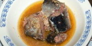 пирожки с консервированной рыбой