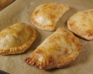 Пирожки с красной рыбой и рисом