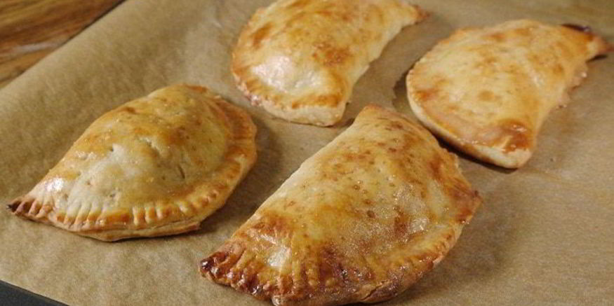 Рецепт пирожков с красной рыбой и рисом