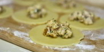 пирожки с куриной начинкой