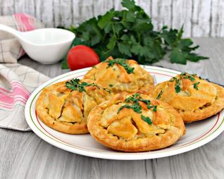 Пирожки с курицей и картошкой в духовке