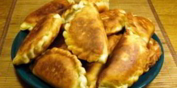 пирожки с солеными огурцами