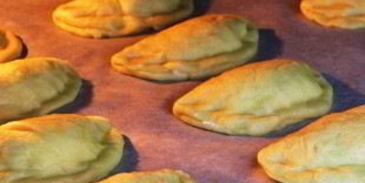 пирожки с сыром фета