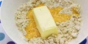 пирожки с сыром фета