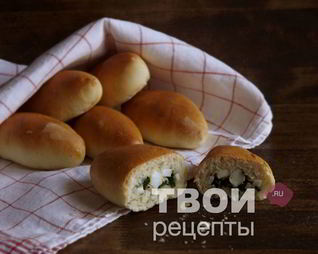 Пирожки с яйцом и луком