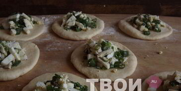 пирожки с яйцом и луком