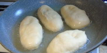 пирожки жареные