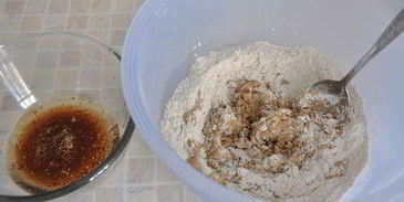 постные пирожки с маринованными опятами