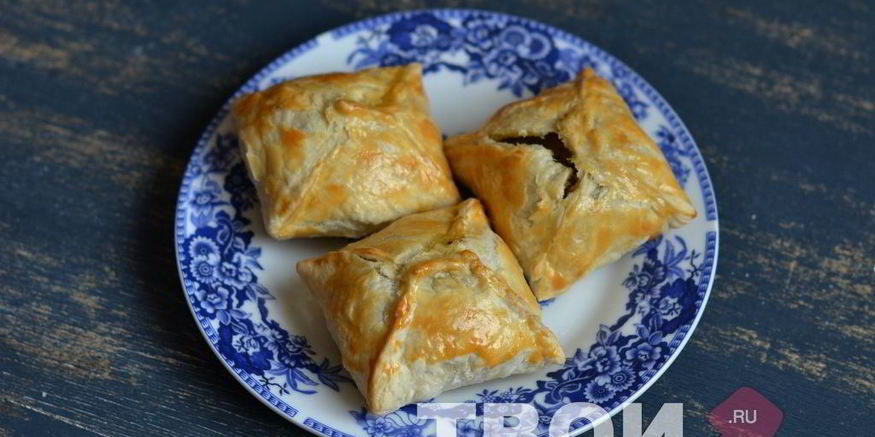 Рецепт слоеных пирожков с куриной печенью