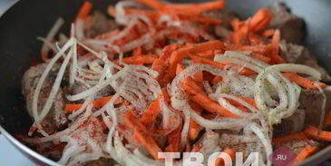 слоеные пирожки с куриной печенью