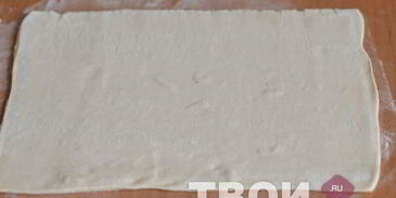 слоеные пирожки с куриной печенью