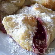Рецепт Слоеных пирожков с вареньем