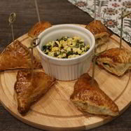 Рецепт Закусочных пирожков с луком и яйцом