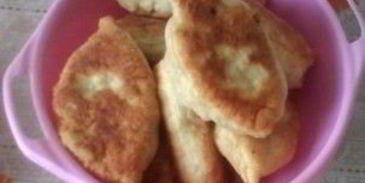 жаренные с рыбой пирожки