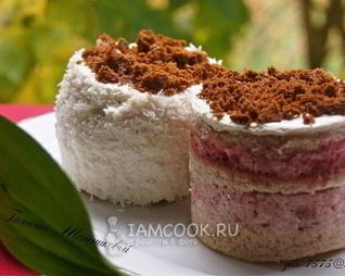 Бисквитные пирожные с клубничным кремом