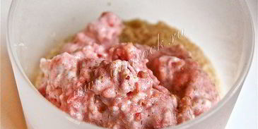 бисквитные пирожные с клубничным кремом