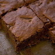 Рецепт Брауни с миндалем и черносливом