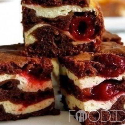 Брауни с творогом и вишней
