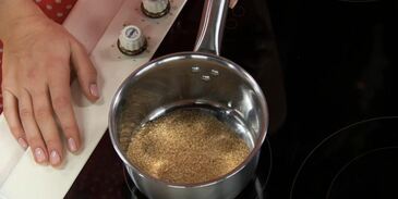 карамельные пирожные с фруктами