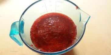 клюквенные пирожные с меренгой