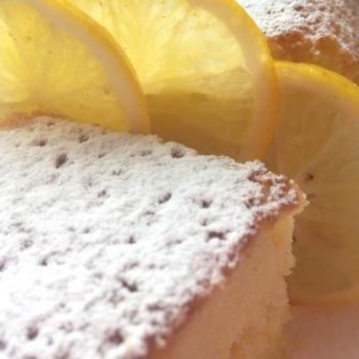 Легкие лимонные пирожные