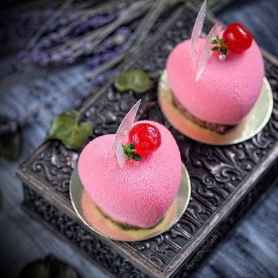 Муссовое пирожное Зимняя вишня