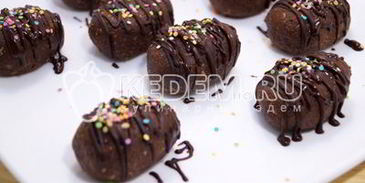 пирожное шоколадное яичко