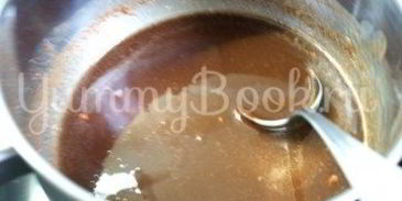 пирожные шоколадное безе с орехами