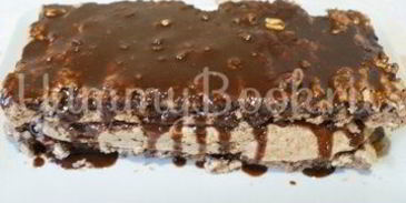 пирожные шоколадное безе с орехами