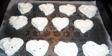 пирожные валентинки