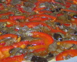 Овощная постная пицца без сыра на дрожжевом тесте