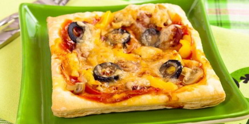 Рецепт пиццы из слоеного теста