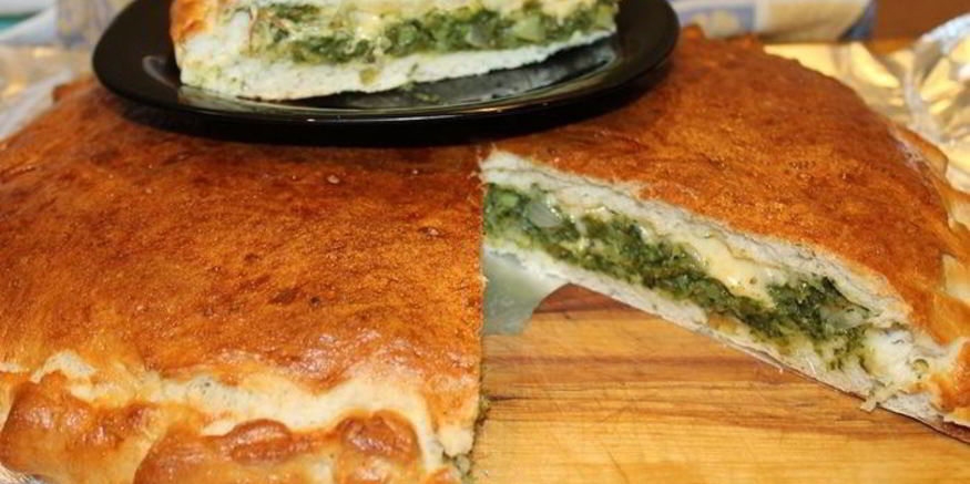 Рецепт пиццы кальцоне с брокколи и шпинатом