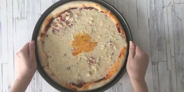 пицца карбонара с беконом