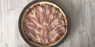 пицца карбонара с беконом