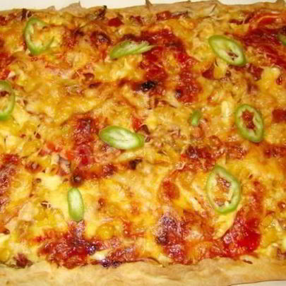 Пицца на кефире с курицей в духовке