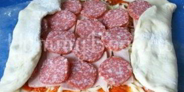 пицца-рулет стромболи