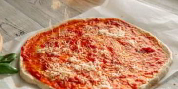 пицца с бозиликом