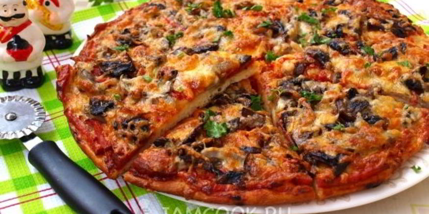 Рецепт пиццы с грибами и колбасой
