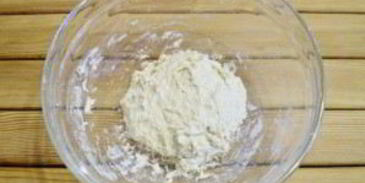 пицца с солеными огурцами