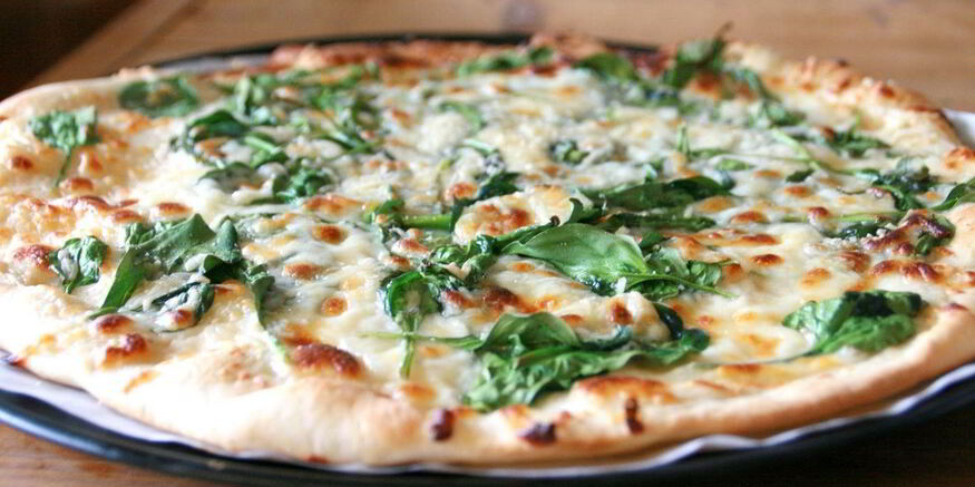 Рецепт пиццы со шпинатом и сыром