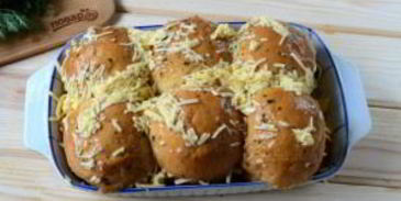 пицца в мягких булочках