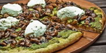 цельнозерновая пицца с шампиньонами и рикоттой