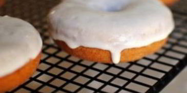 банановые пончики с грецкими орехами