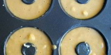 банановые пончики с грецкими орехами