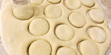 дрожжевые пончики с начинкой