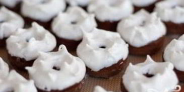 мексиканские шоколадные пончики с глазурью